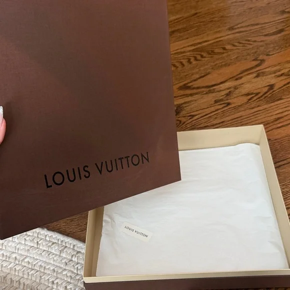 Louis VuittonBrown Gift Box